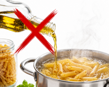 🍝 Miért nem érdemes automatikusan olajat önteni a tészta főzővizébe?